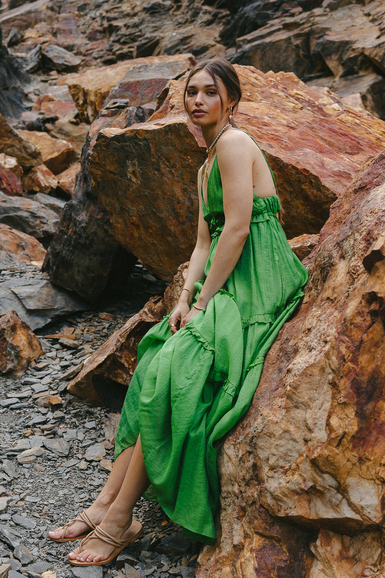 Woven material maxi dress in green 