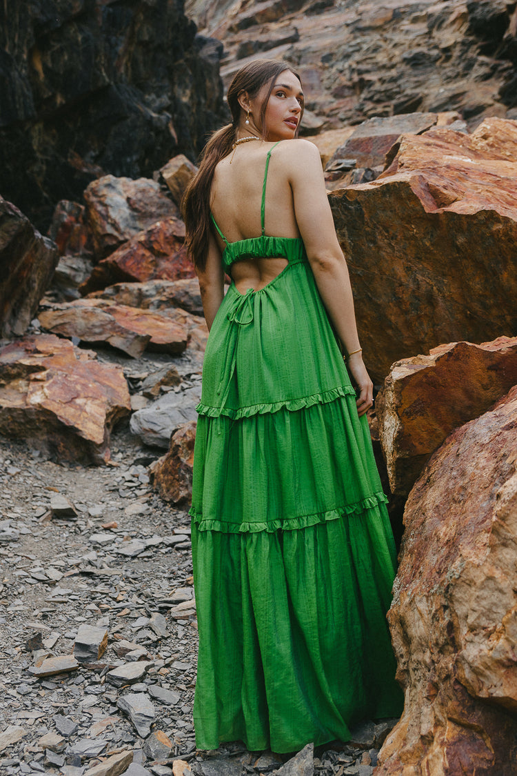 Adjustable waist maxi dress in green 
