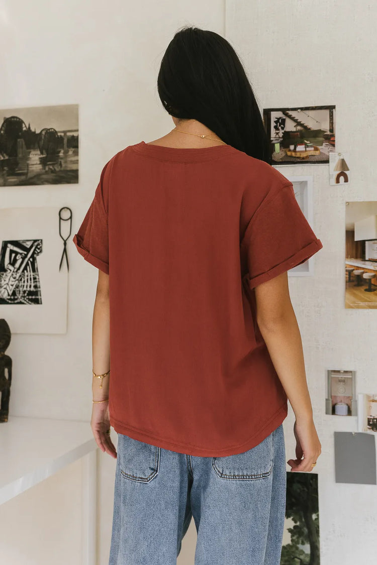 short sleeve red T-shirt