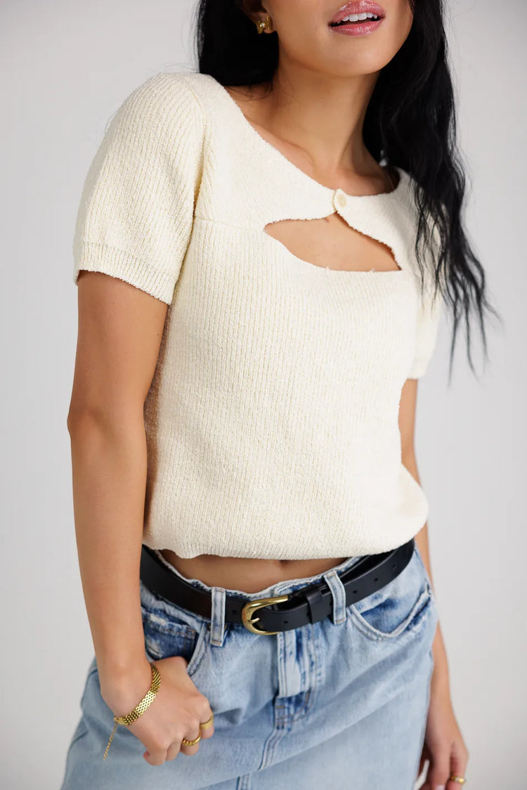 Short sleeves sweater in cream 