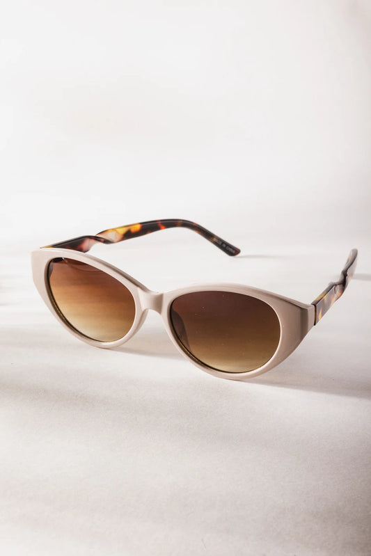 Twisted side frame sunglasses 