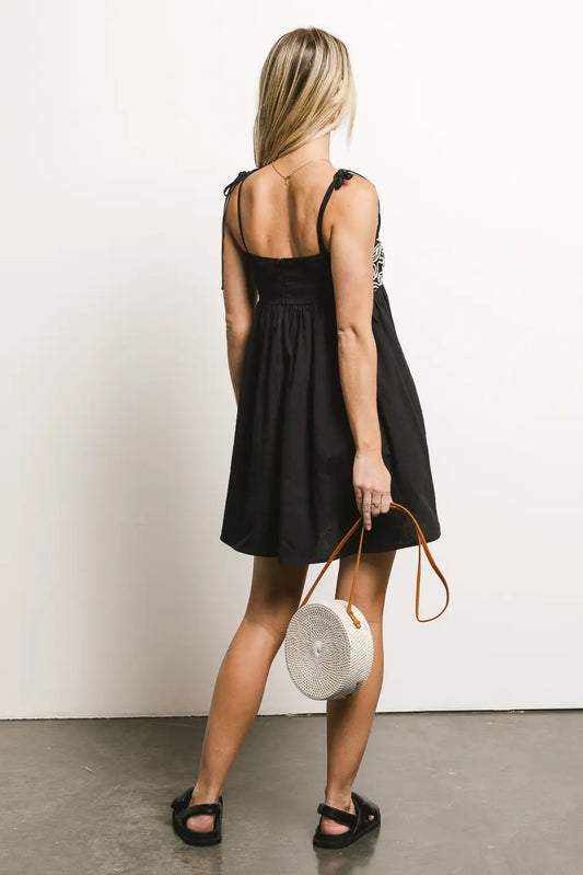 Two straps mini dress in black 