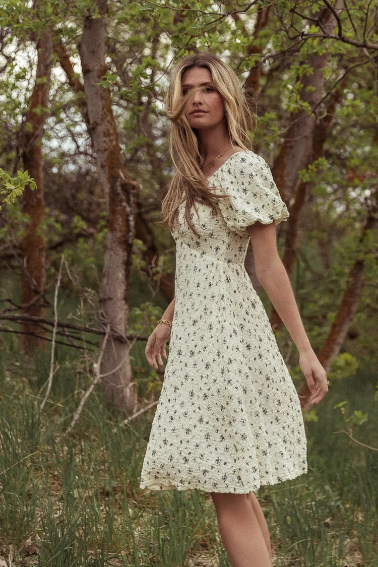 Floral dress in ivory 