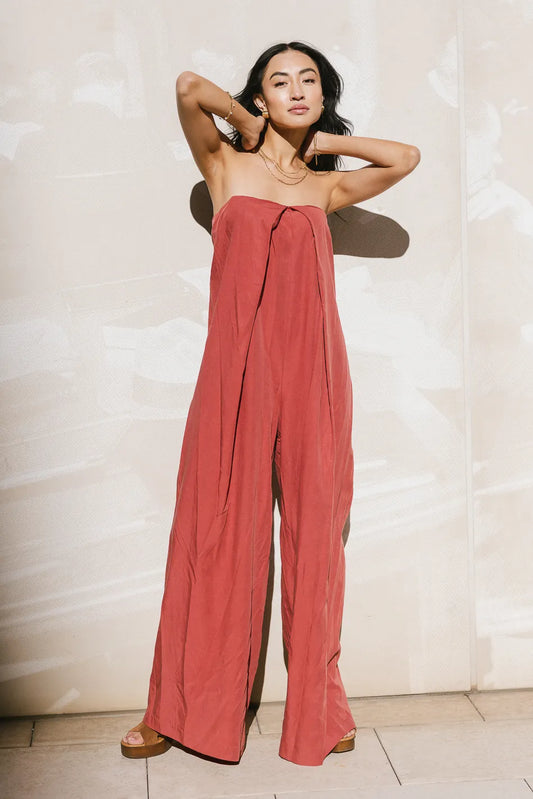 Jumpsuit in red 