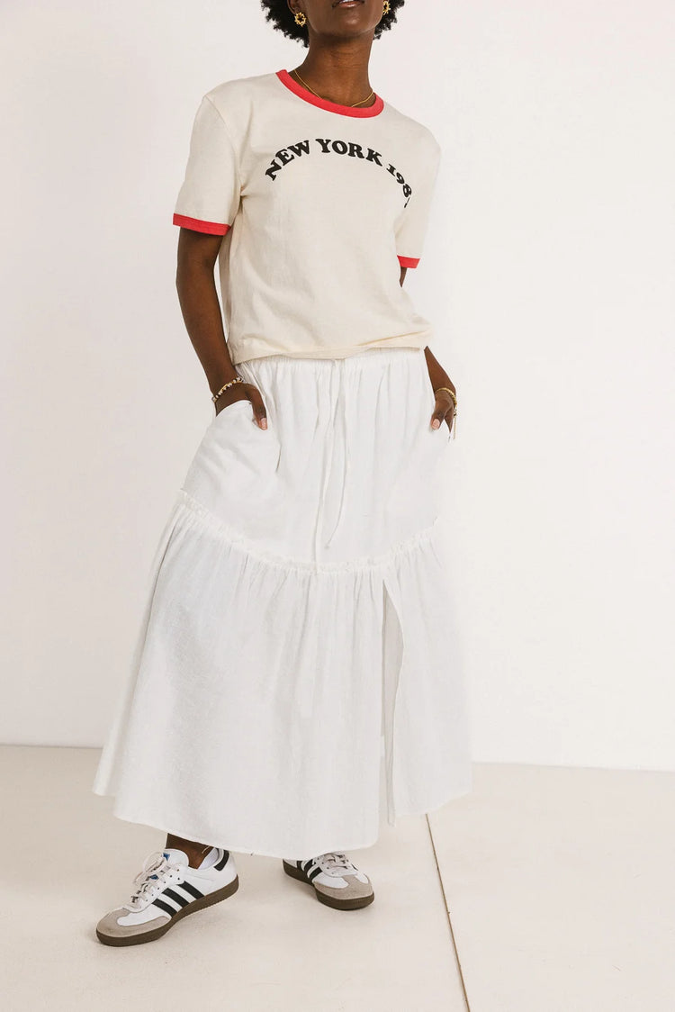 Two hand pockets skirt in white 