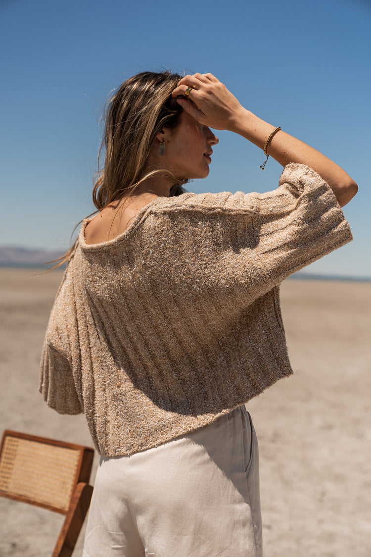 Round neck sweater in taupe 