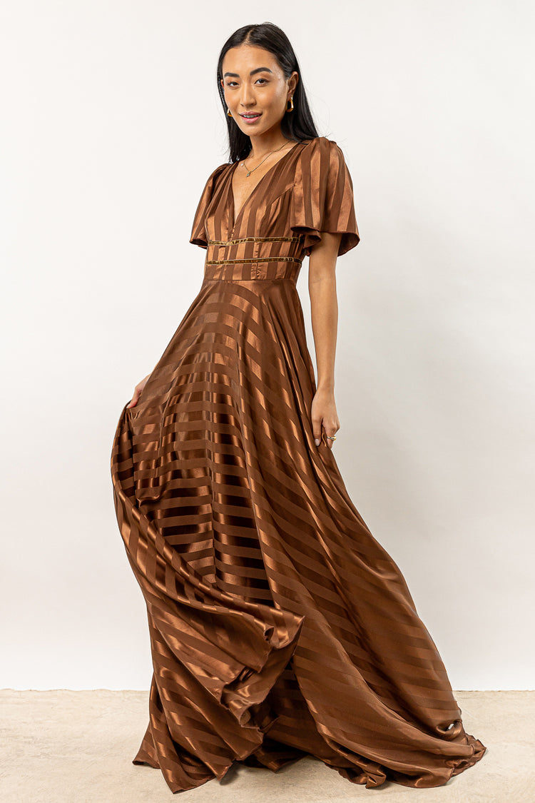 brown long maxi dress short sleeves