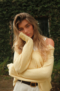 Sweater in yellow 