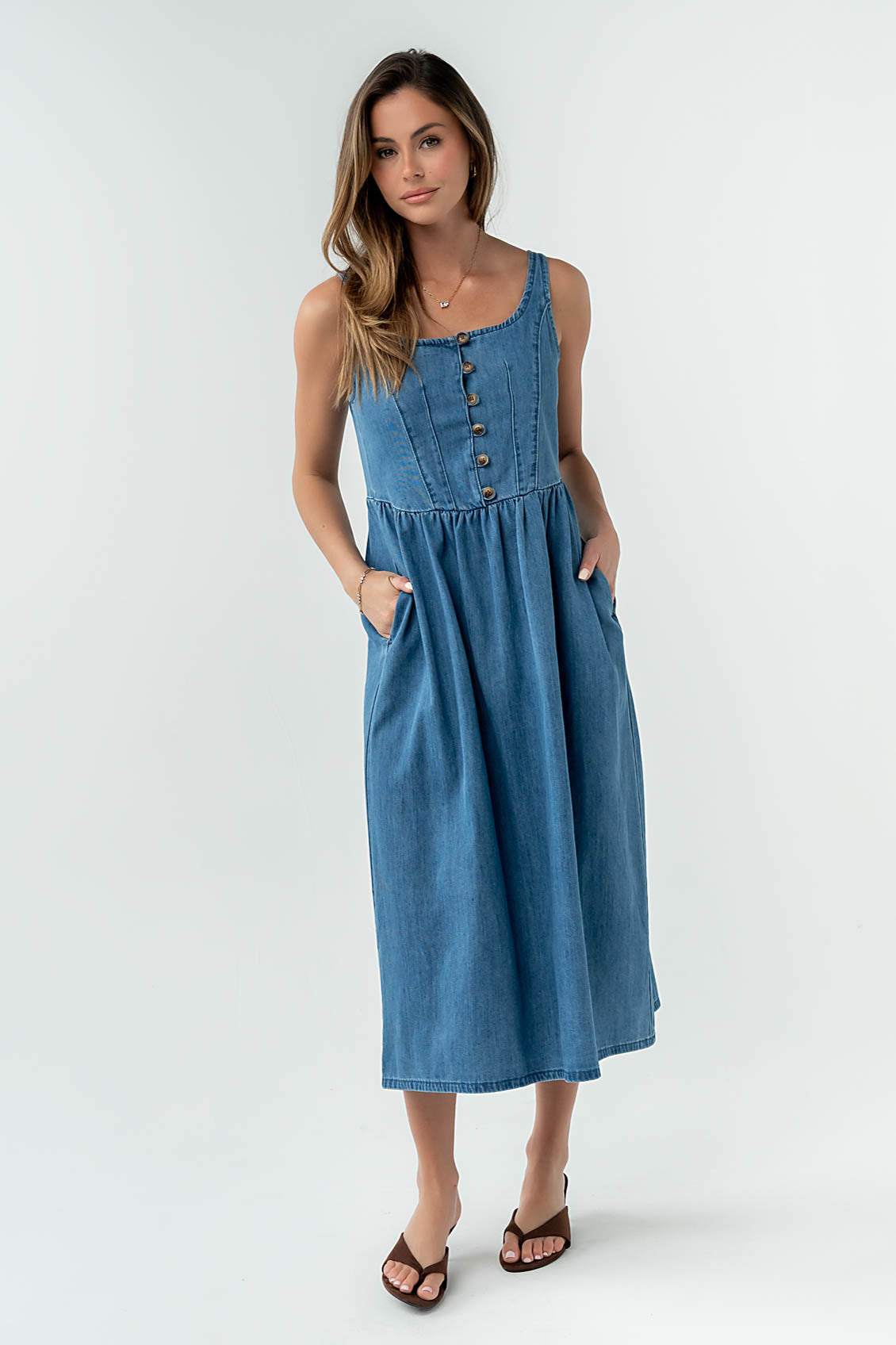 Jacklyn Denim Midi Dress M / Medium Wash