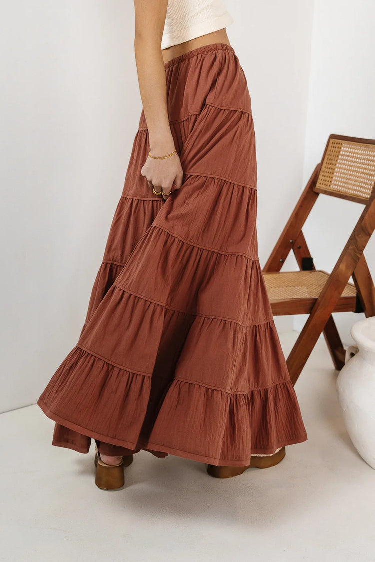 Flowy maxi skirt in brown 