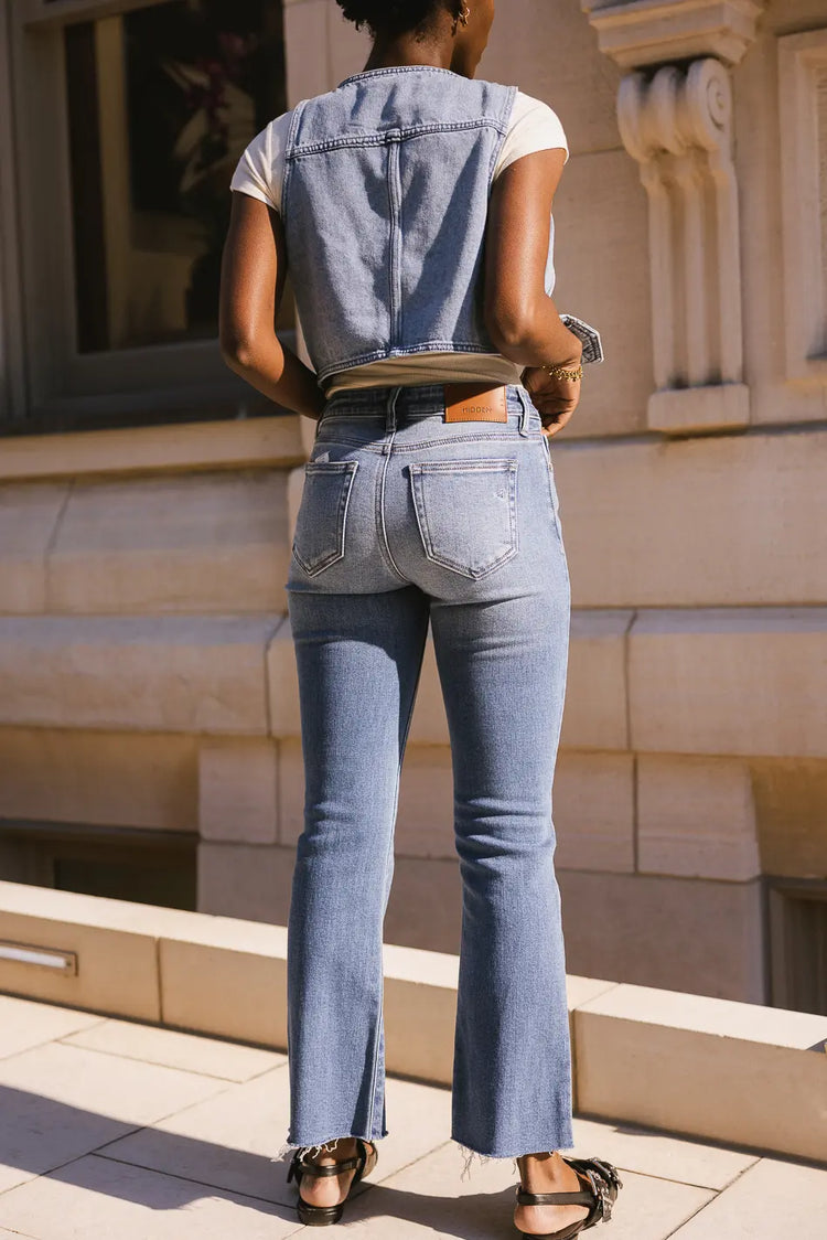 Two back pockets denim 