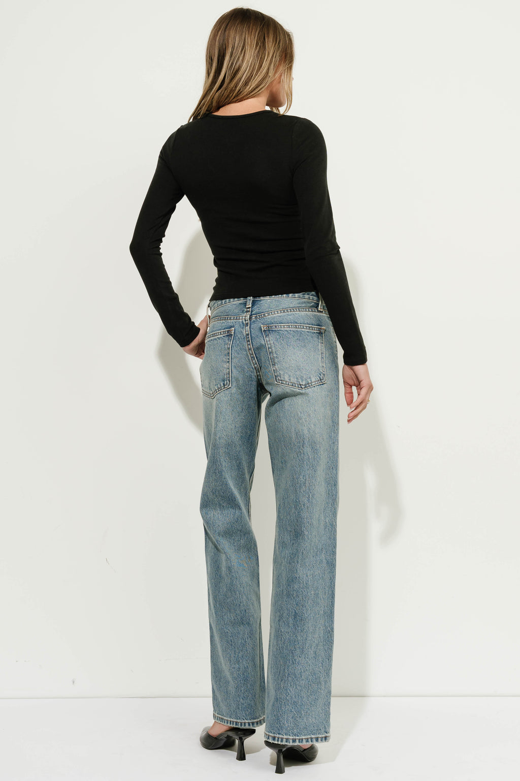 Marshall Straight Leg Jeans in Medium Vintage Wash