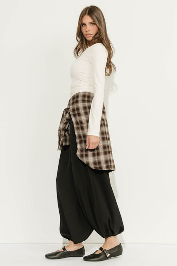 Hanna V-Neck Fitted Top in Ivory