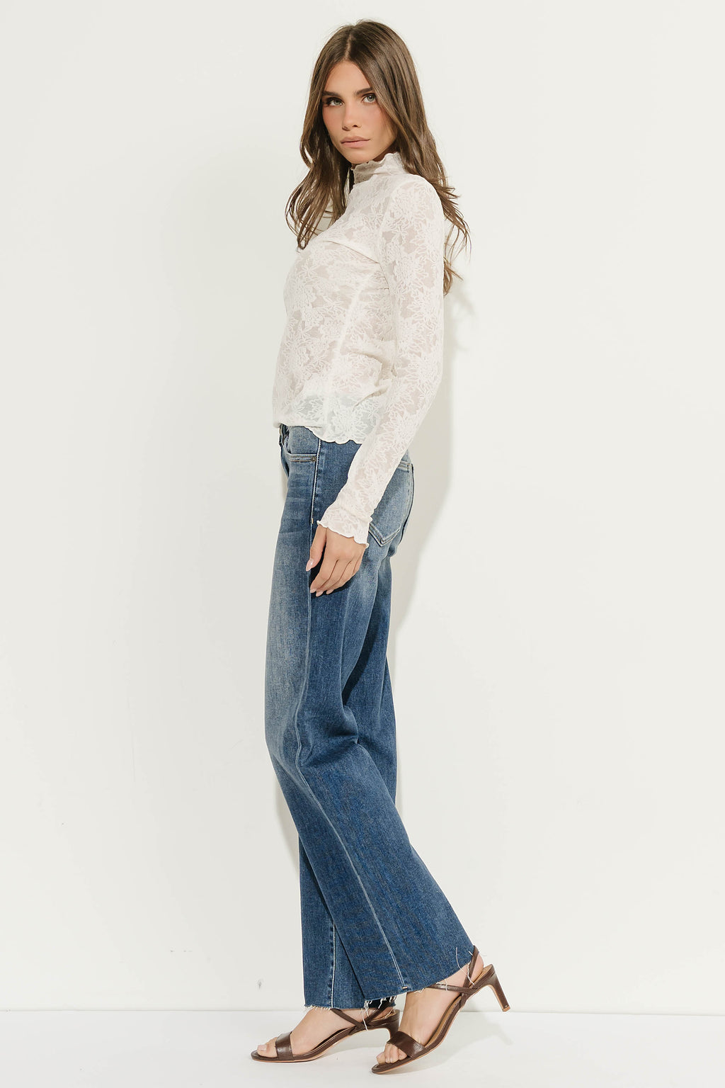 Zoe Lace Mock Neck Top In Oatmeal