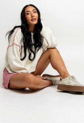 WHITE OVERSIZED SWEATER