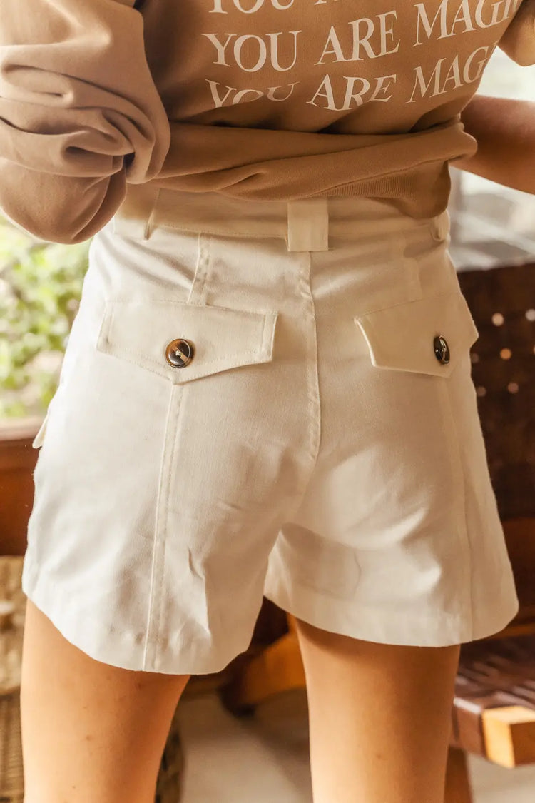 High rise shorts in off white 
