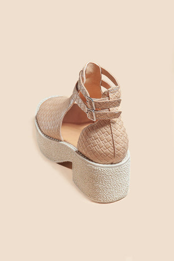 2'5" heeled sandals in tan 