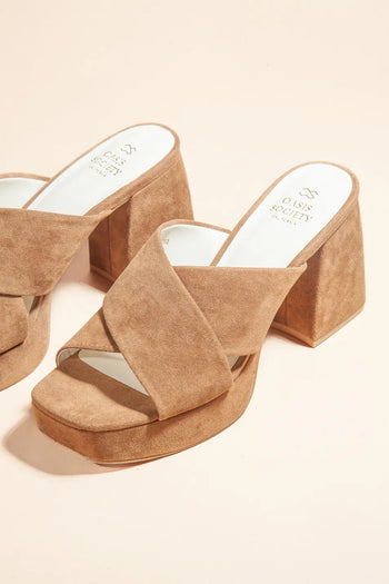 Two cross straps platform in brown 