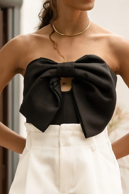 Big front bow top in black