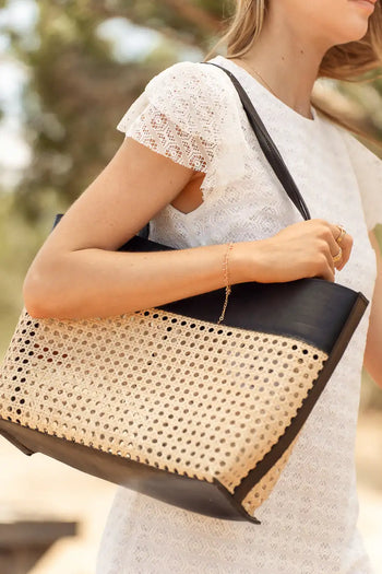 Wicker tote in black 