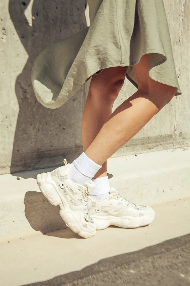 womens white platform sneakers