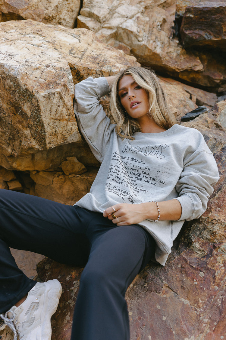 casual long sleeve top in grey with writing