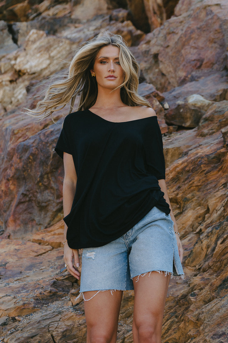 Stretchy material oversized top in black 