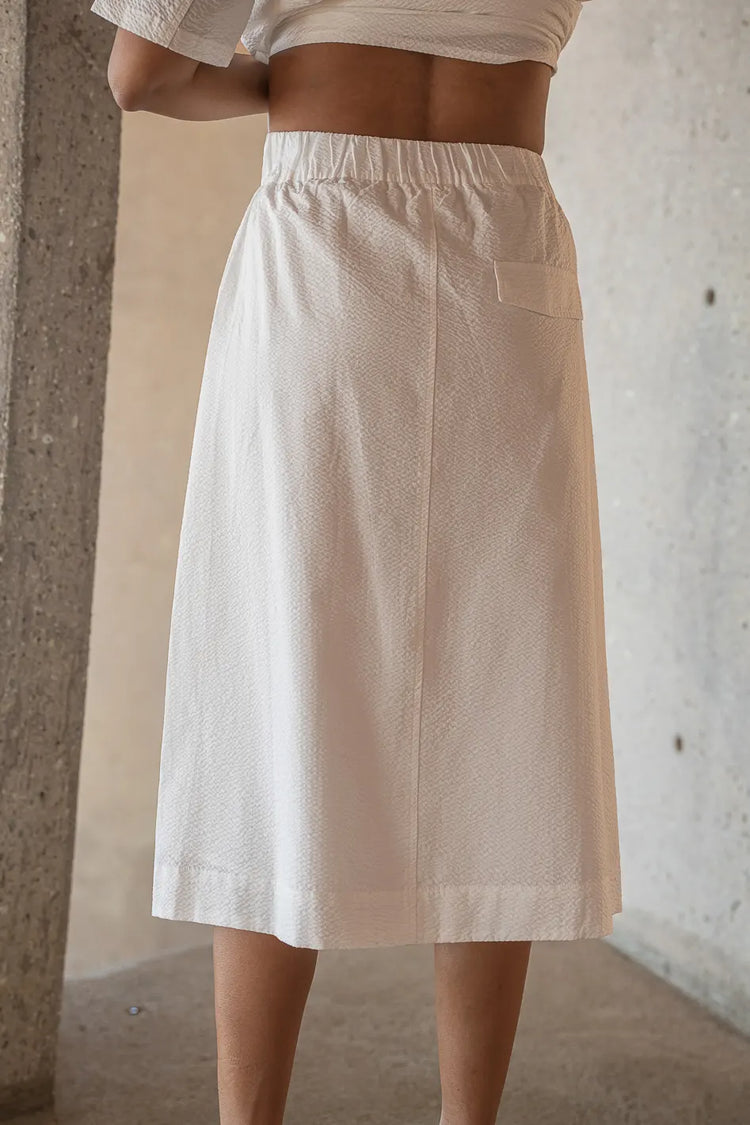 Back elastic waist skirt in white 