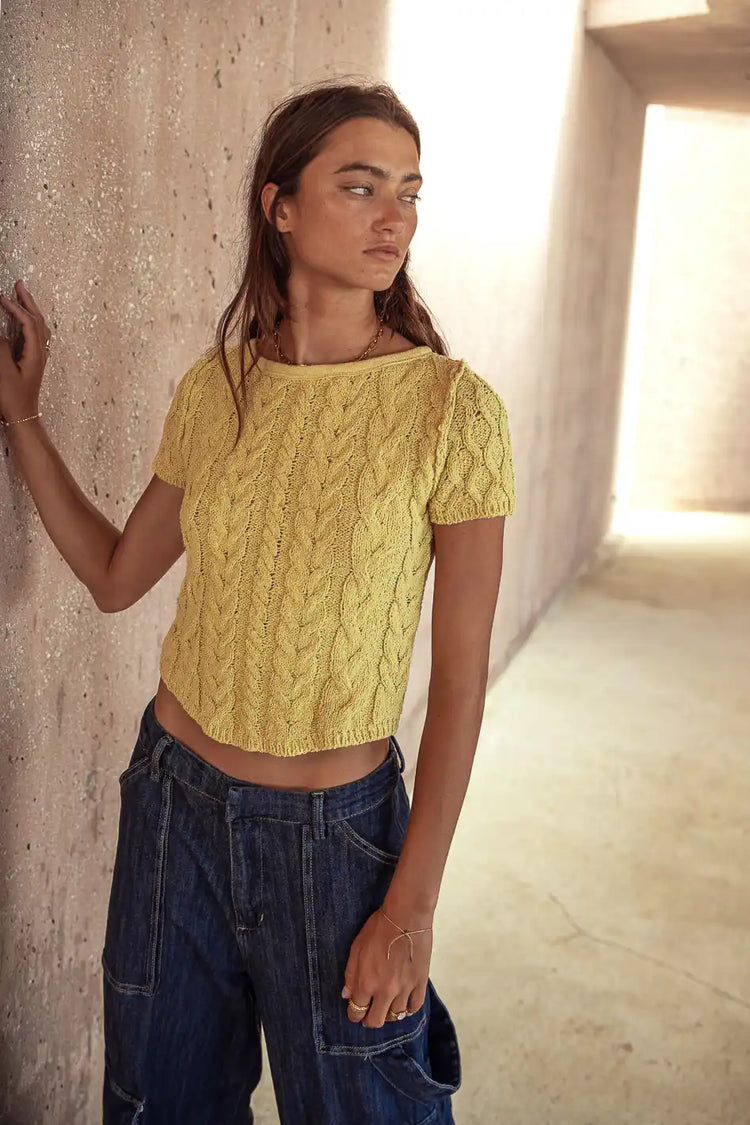 Knit top in yellow 