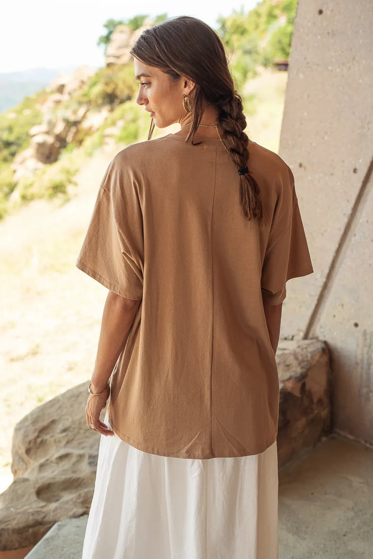 Round neck graphic tee in tan 