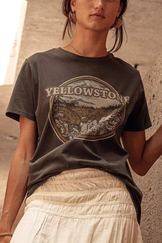 Round neck yellowstone T-Shirt in charcoal 
