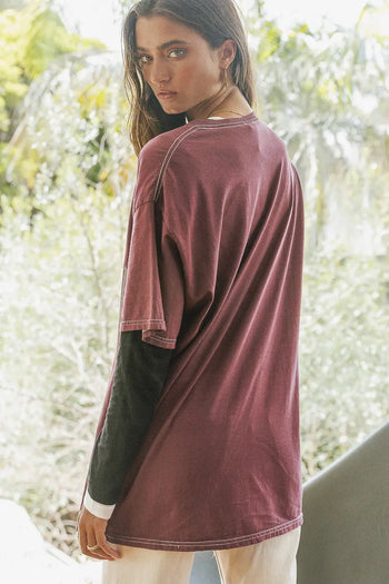Oversized graphic tee in burgundy 