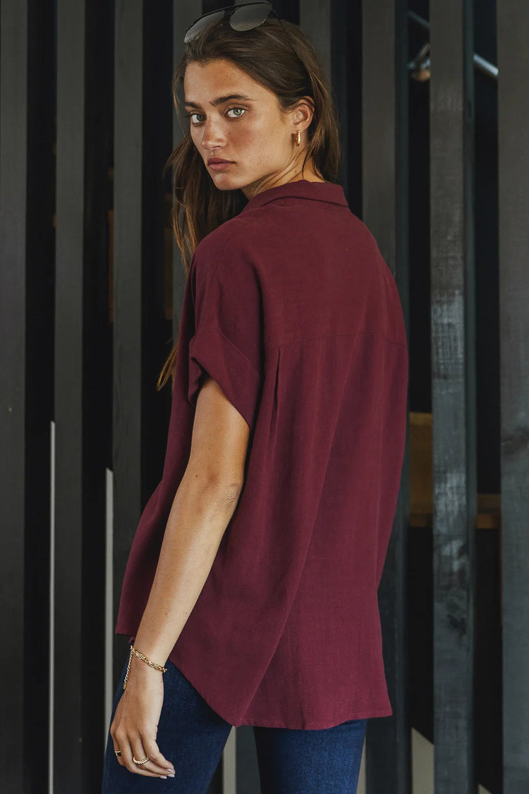 Short sleeves button up in burgundy 