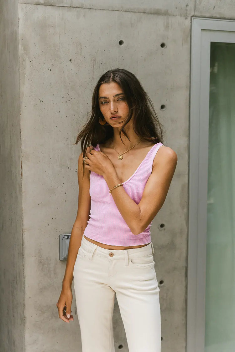 V-neck cropped tank in washed pink 