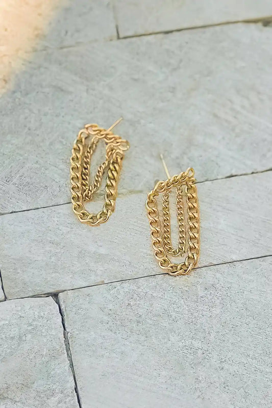 Two layered earrings in gold 