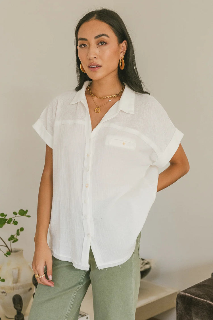 Collared neck button up in white 
