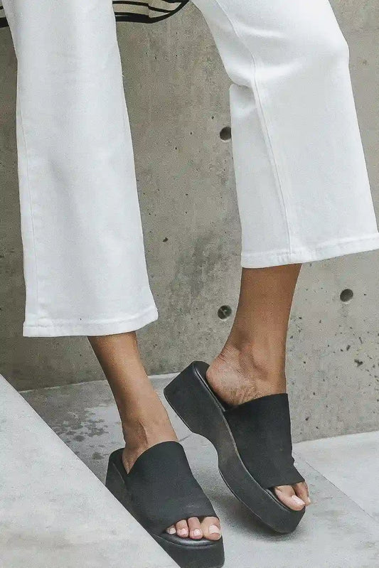 platform sandals 