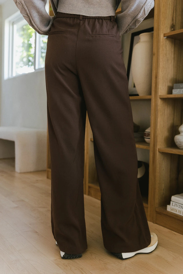 Back Elastic waist wide legs pants in brown 