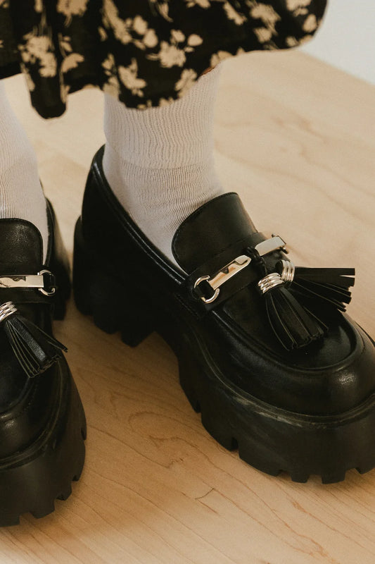 Loafers in black 