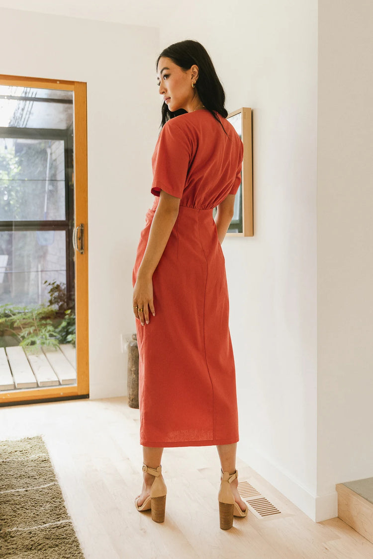 Woven midi dress in red 