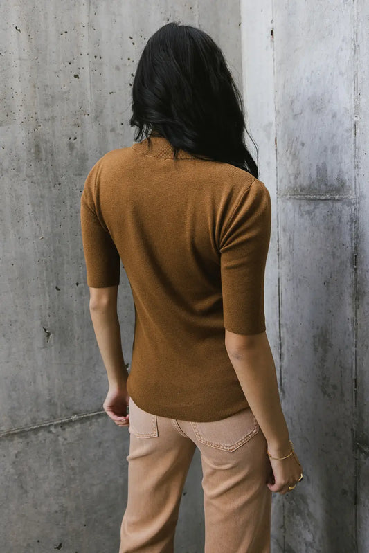 Mock neck back sweater top in brown 
