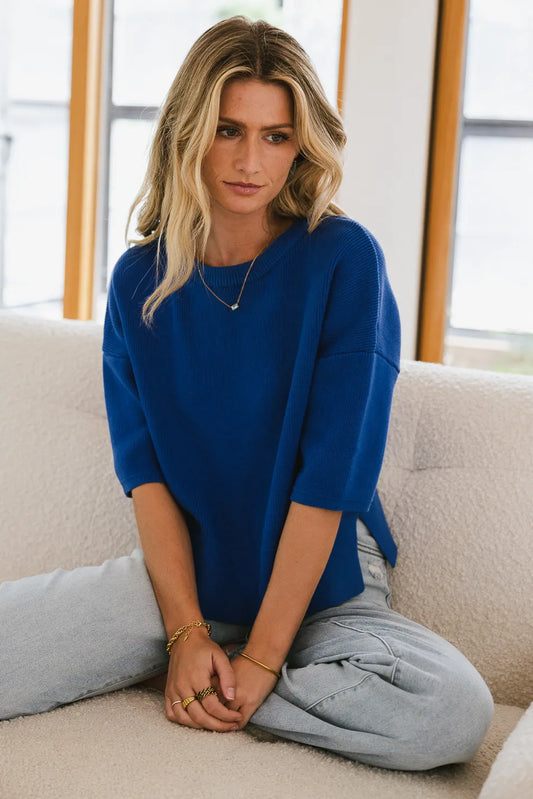 Knit sweater top in blue 