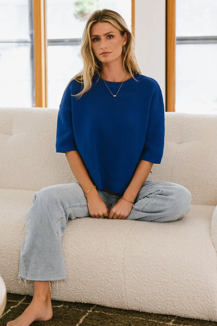 Short sleeves sweater top in blue 