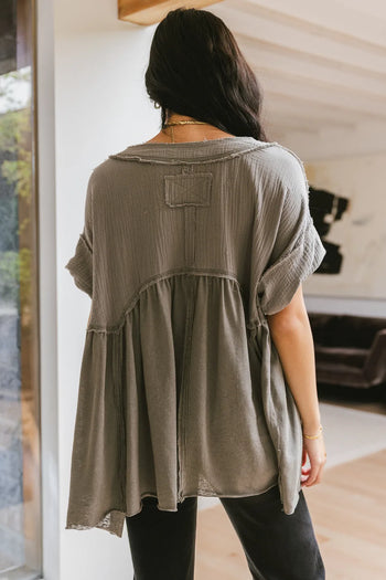 Round back neck top in sage 