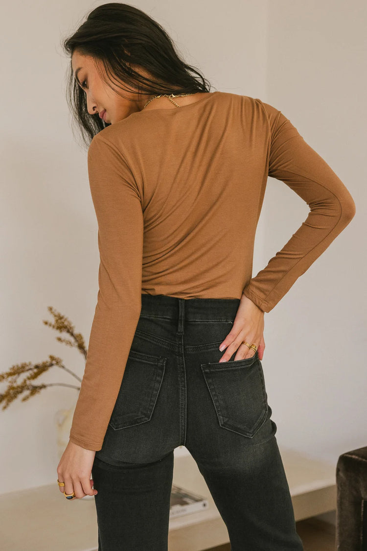 Knit top in brown 