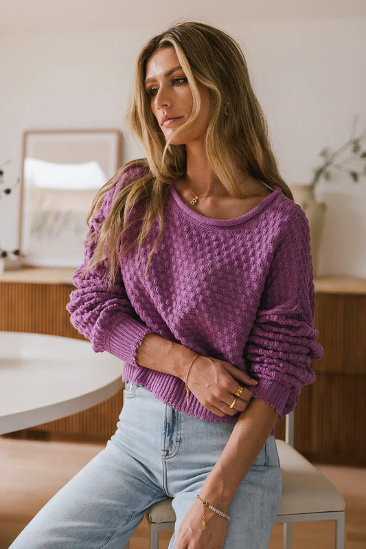 Knit textured sweater in fuchsia 