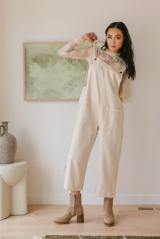 Buttoned straps jumpsuit in cream 