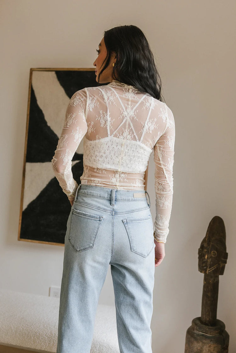 Long sleeves lace top in cream 