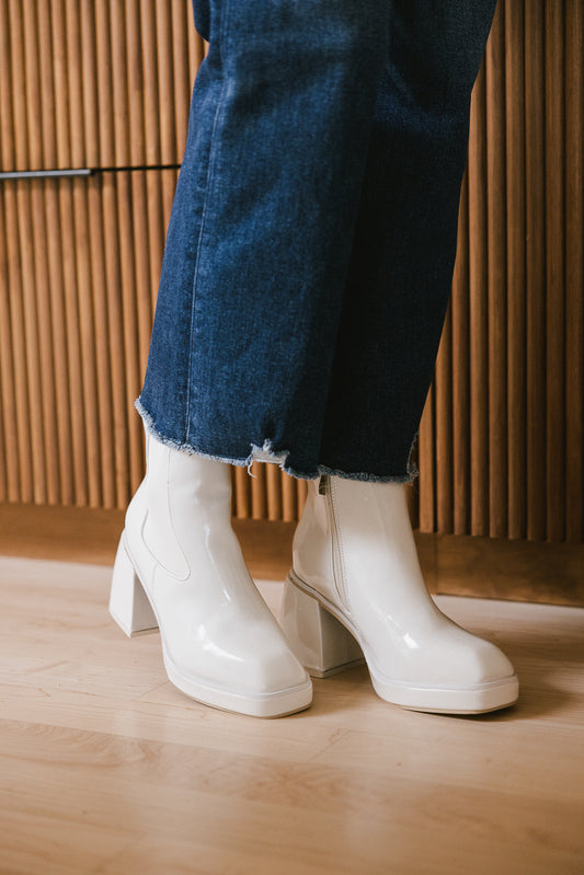 zipper heels boots in white