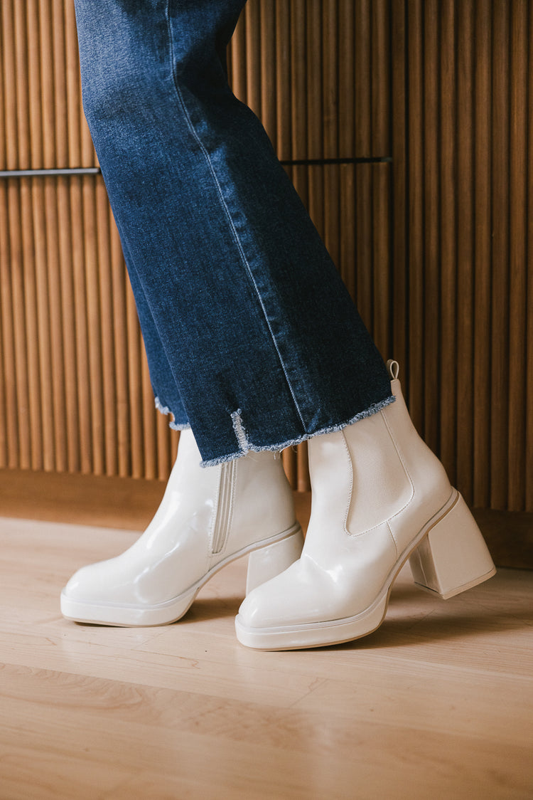zipper heeled boots